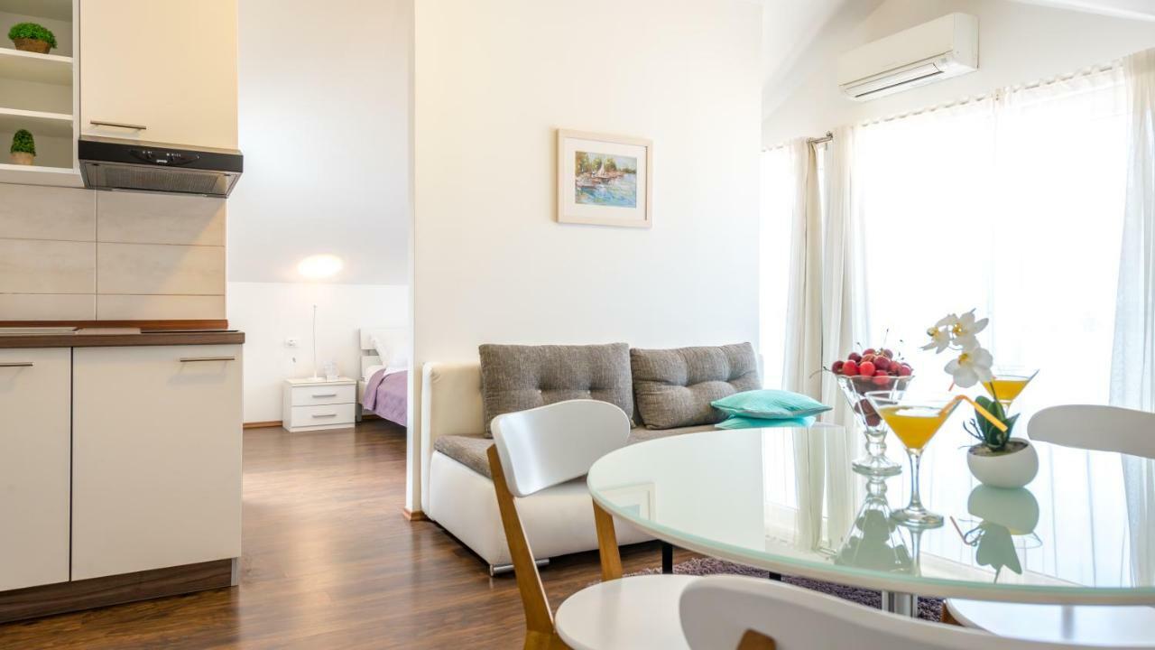 Apartments Sandra Solitudo III Ragusa Esterno foto